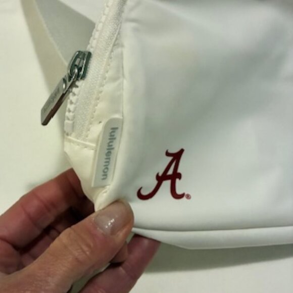 Lululemon Belt Bag White with Alabama Logo - NEW - Picture 3 of 6